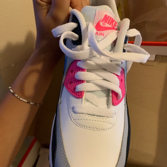 BRAND NEW NIKE AIR MAX 90 - Picture 4 of 6